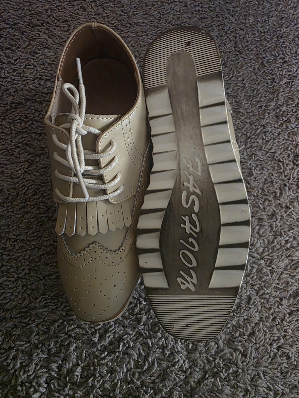 Classic Womans Wingtip Brogues in Beige - Lace-Up Dress Shoes - Picture 4 of 5